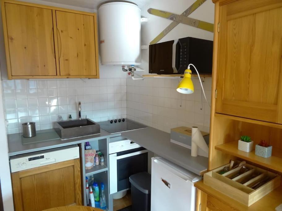 Appartement Au Coeur Du Village Avec Parking Prive Мижу Экстерьер фото